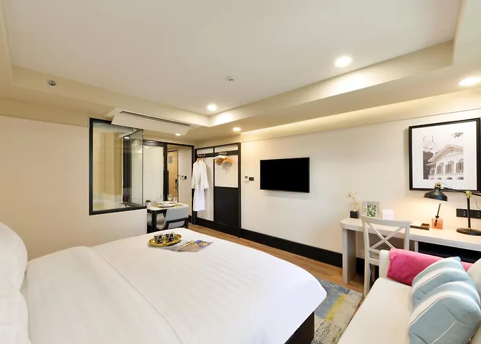 Oakwood & Hotel 4*
