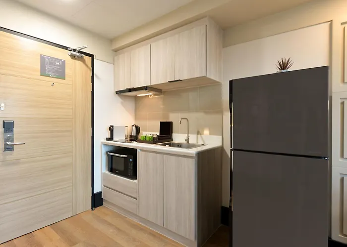 Hotel Oakwood &