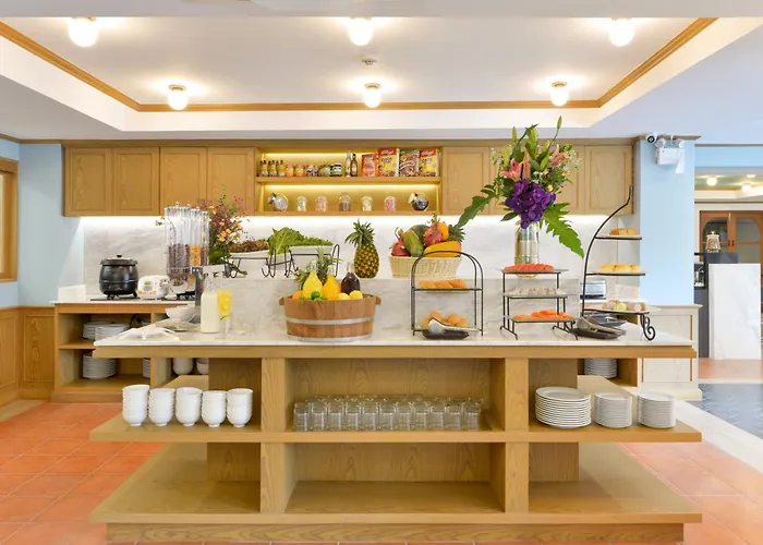 Hotel Oakwood & 4*