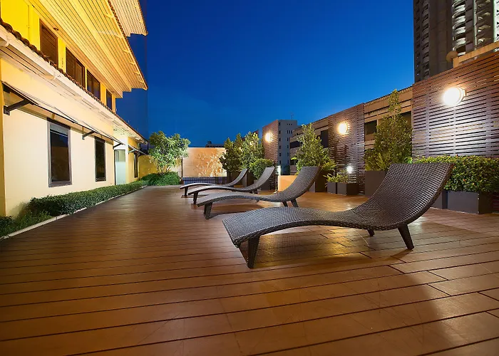 Oakwood & Hotel 4*