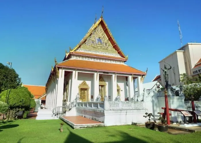 Oakwood & 4* Bangkok