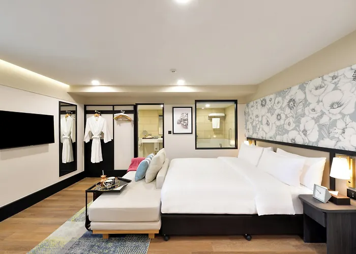 Hotel Oakwood &